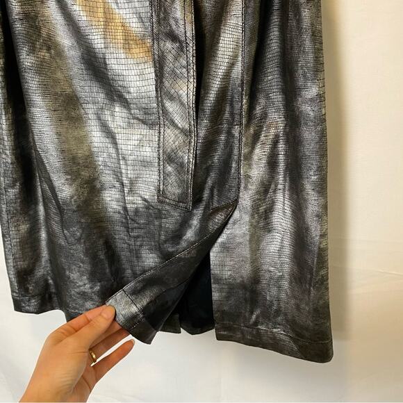 Think Tank Women’s Faux Leather Mini Skirt Size 4 Silver Reptile Print Belted - Picture 4 of 13